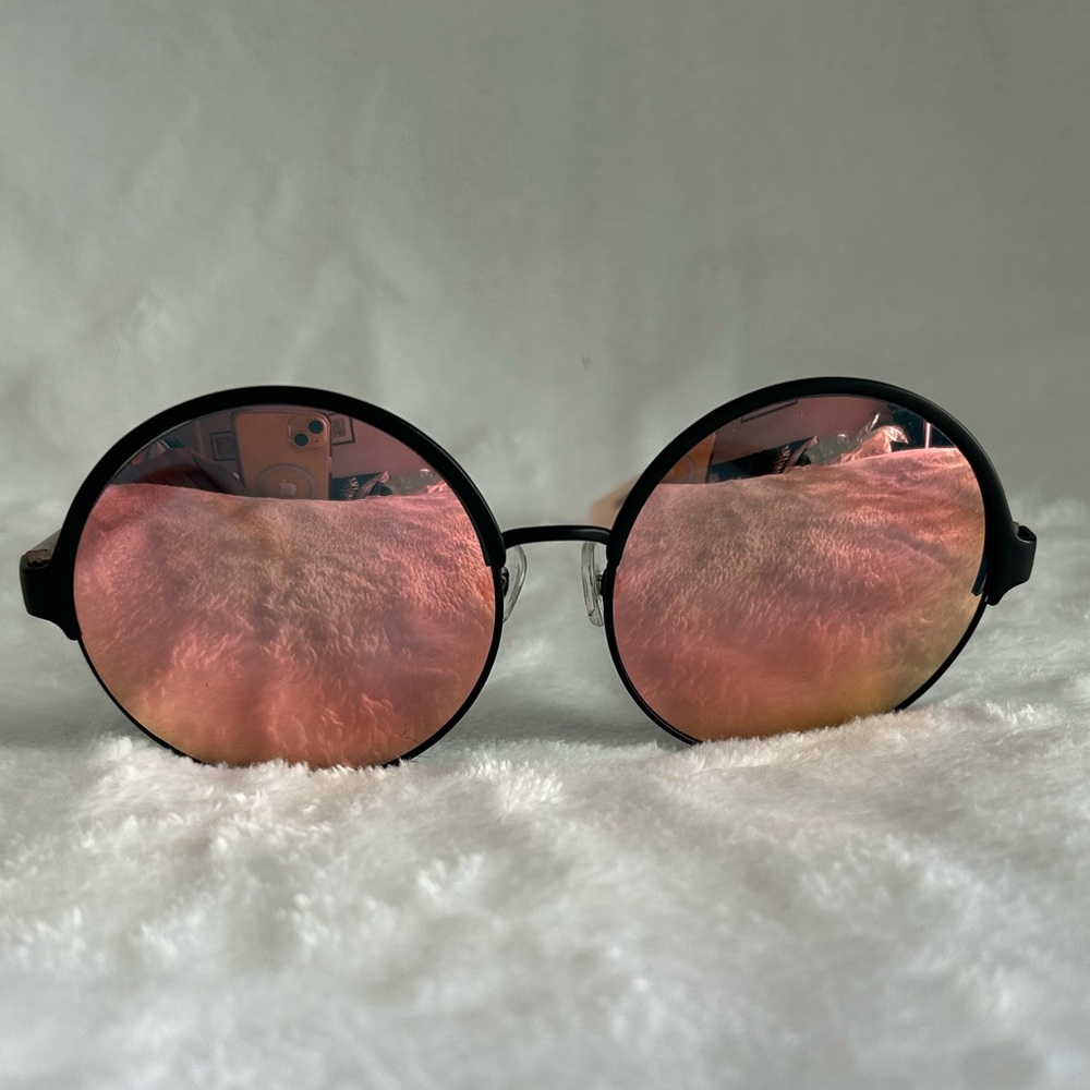 Matthew Williamson black frame sunglasses - MW15574